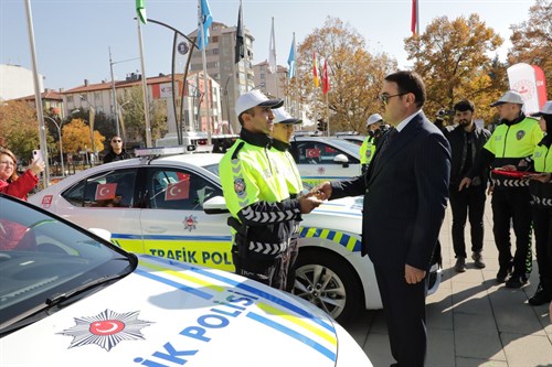 Kütahya Emniyet ve Jandarma Teşkilatına 11 Yeni Araç